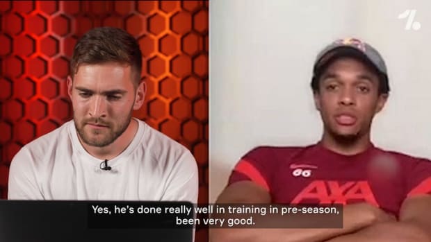 Exclusive: Alexander-Arnold expecting bright season for Minamino